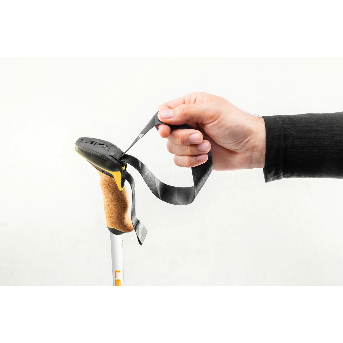 V3H659DA933A714AB642FE60720500E0D35R6835210P6