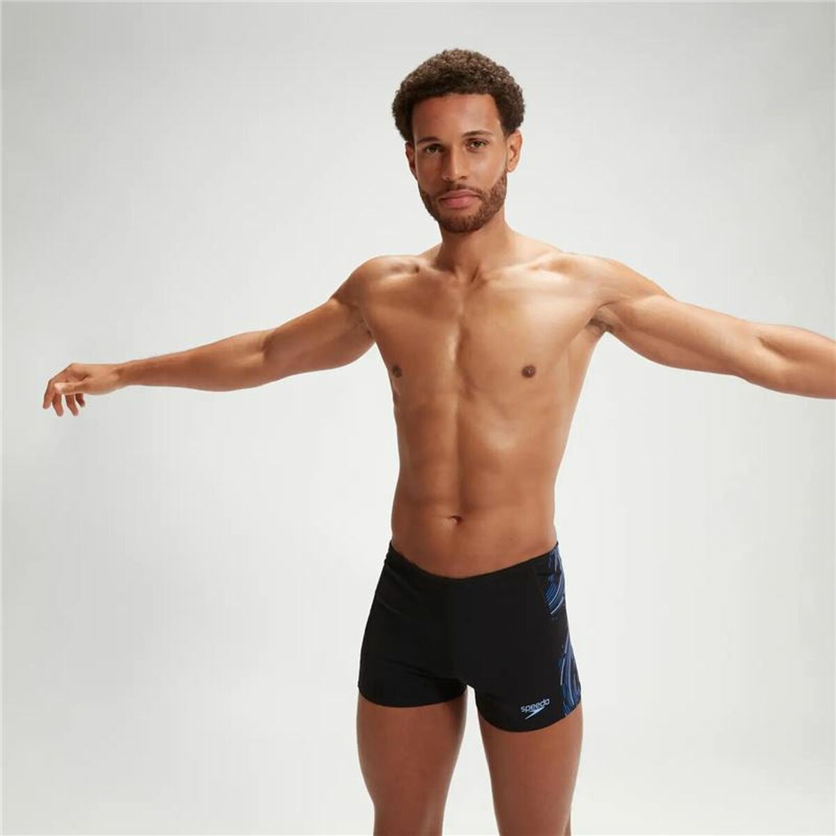 V5H905F7596DBF65FF2B8AA8E0E04C0909CR5503146P3