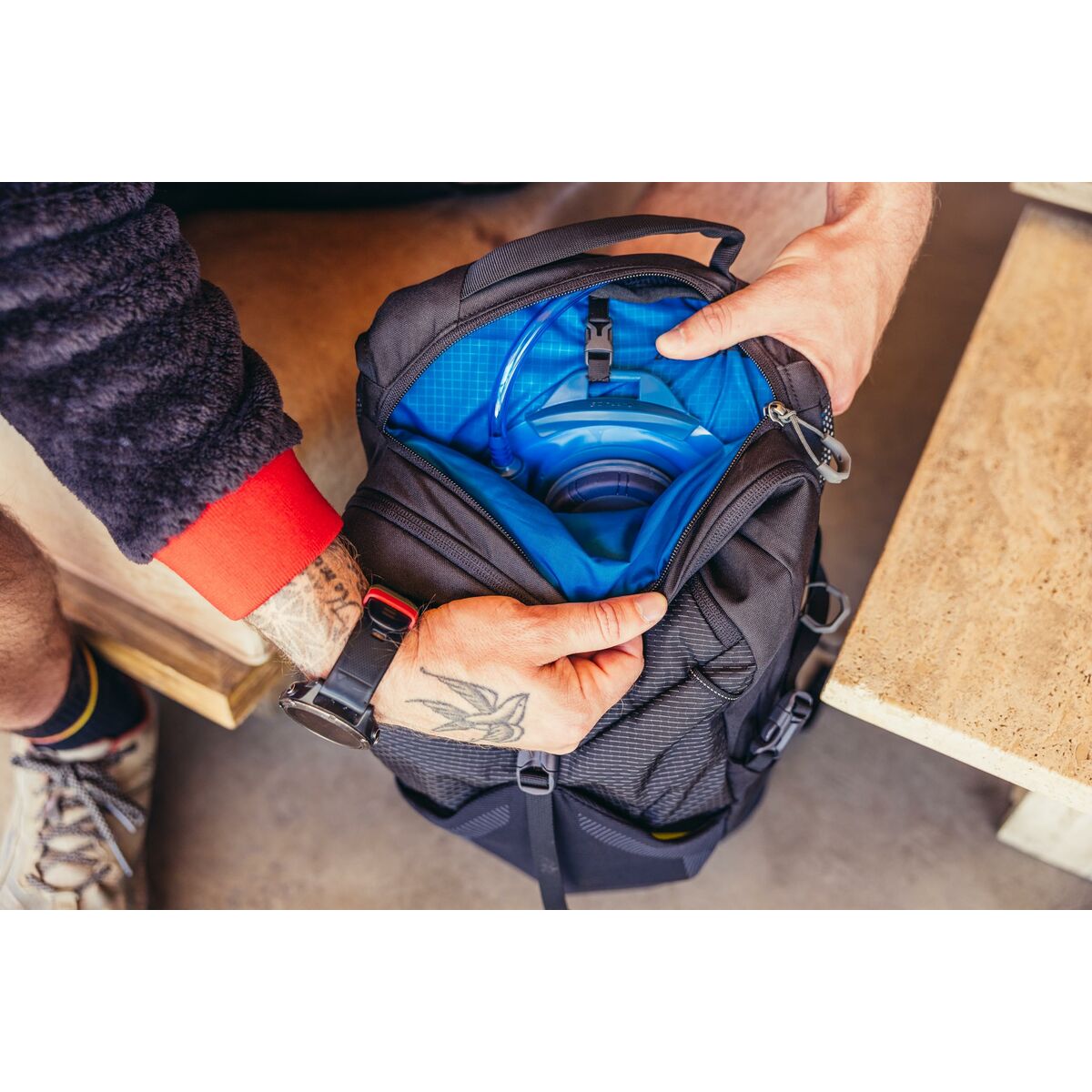 V6H04326547CEE803B02F6BC8EA5C6D6A86R6416120P3