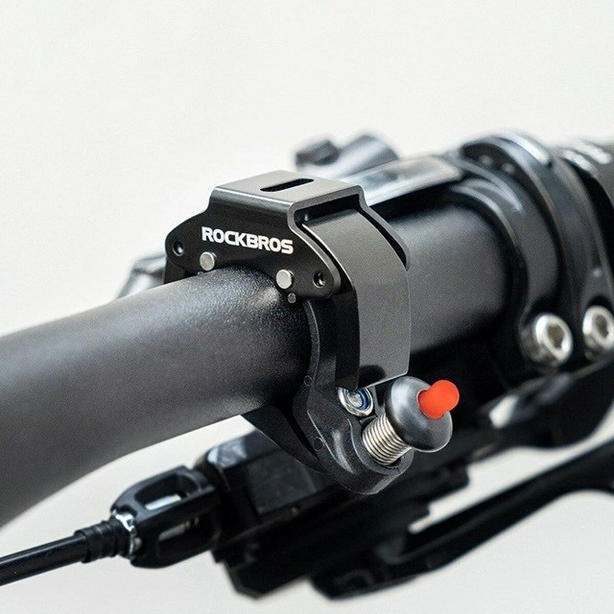 V4H9C2AD8B576AAA631AF0D3E517A71B9B8R6465025P4