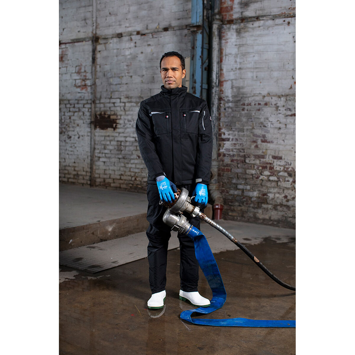 V3H969D8085DB4CB61E7D3E2CE0B8452B4AR6675253P6