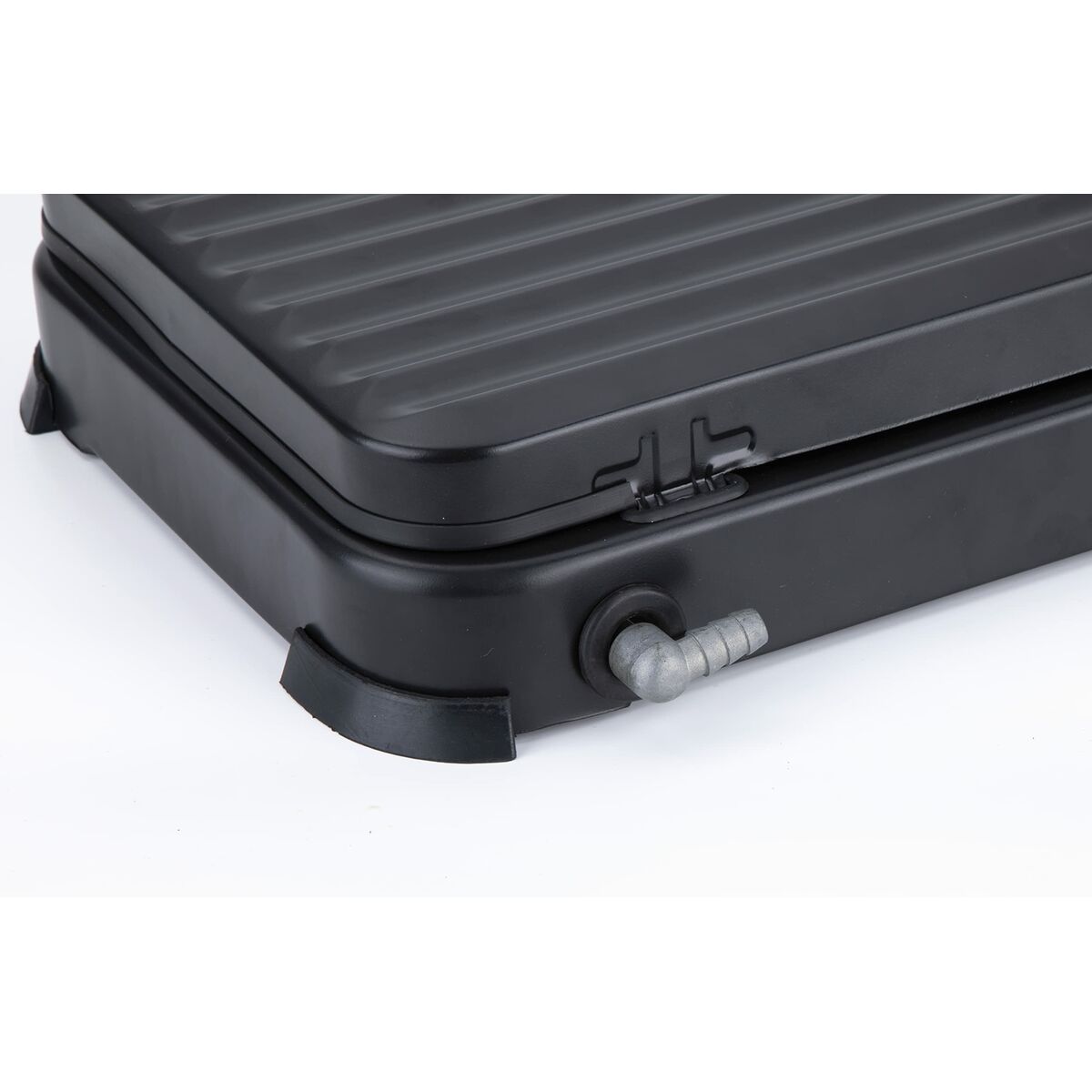 V8H3FA533C9DA24410CA32E224884318303R3525925P4