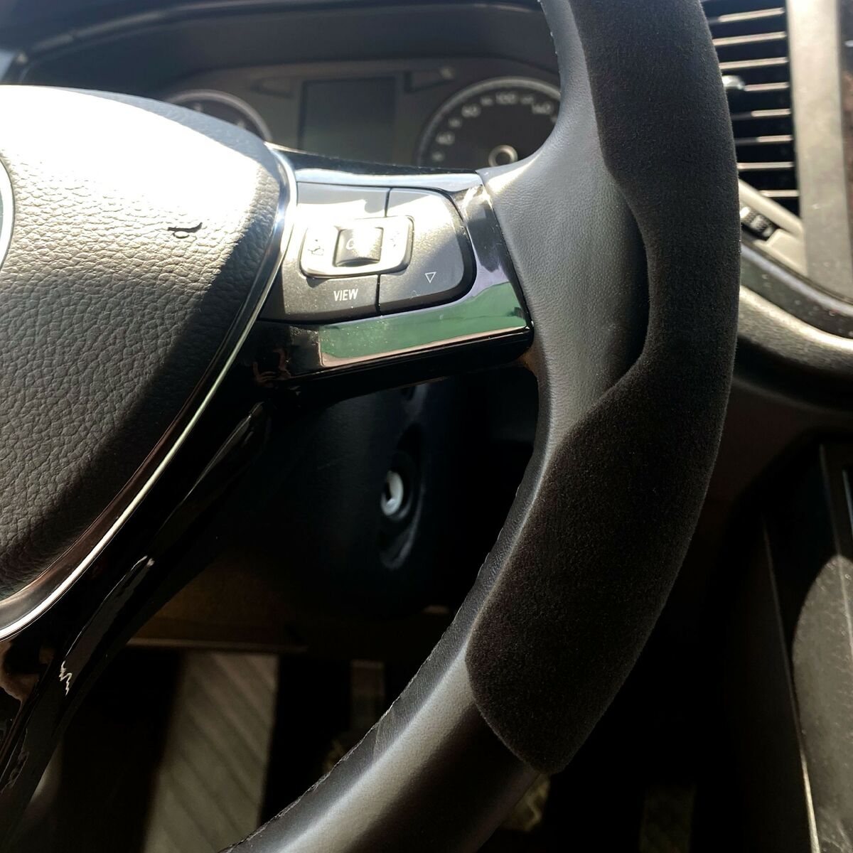 V9HE53AFDB76209B97875E7667B82E5034BR7519128P4