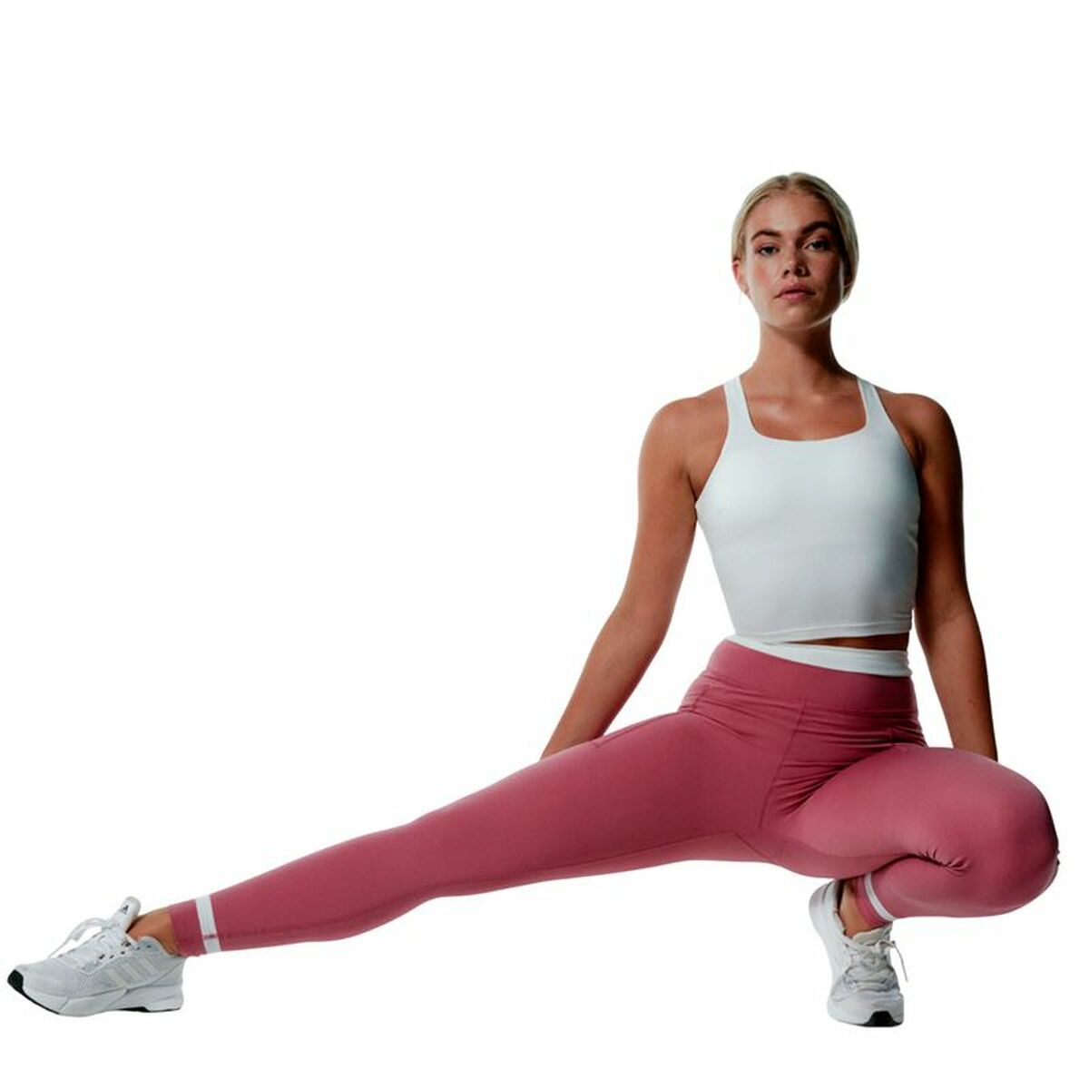 V5H352B367E8D25014E9DBE7859DC79E457R6109285P1